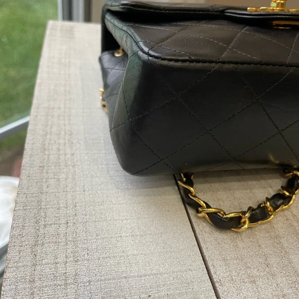 💕Vintage CC Mini Square / Price is Firm 🤗 - Picture 6 of 13